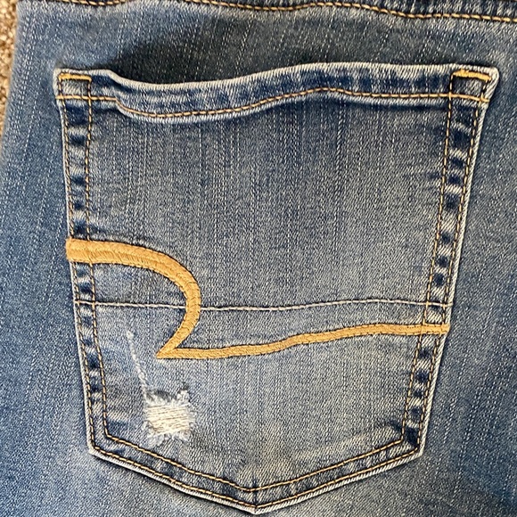 American Eagle Women's Ripped Blue Super Stretch Jeans - Picture 10 of 10